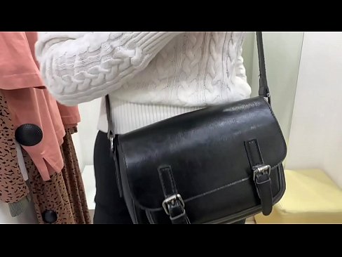❤️ Masturbim publik i kurvës së re FeralBerry me një dildo në dhomën e montimit ❤️❌ Video anale në pornografi sq.porno-flix.ru ❌